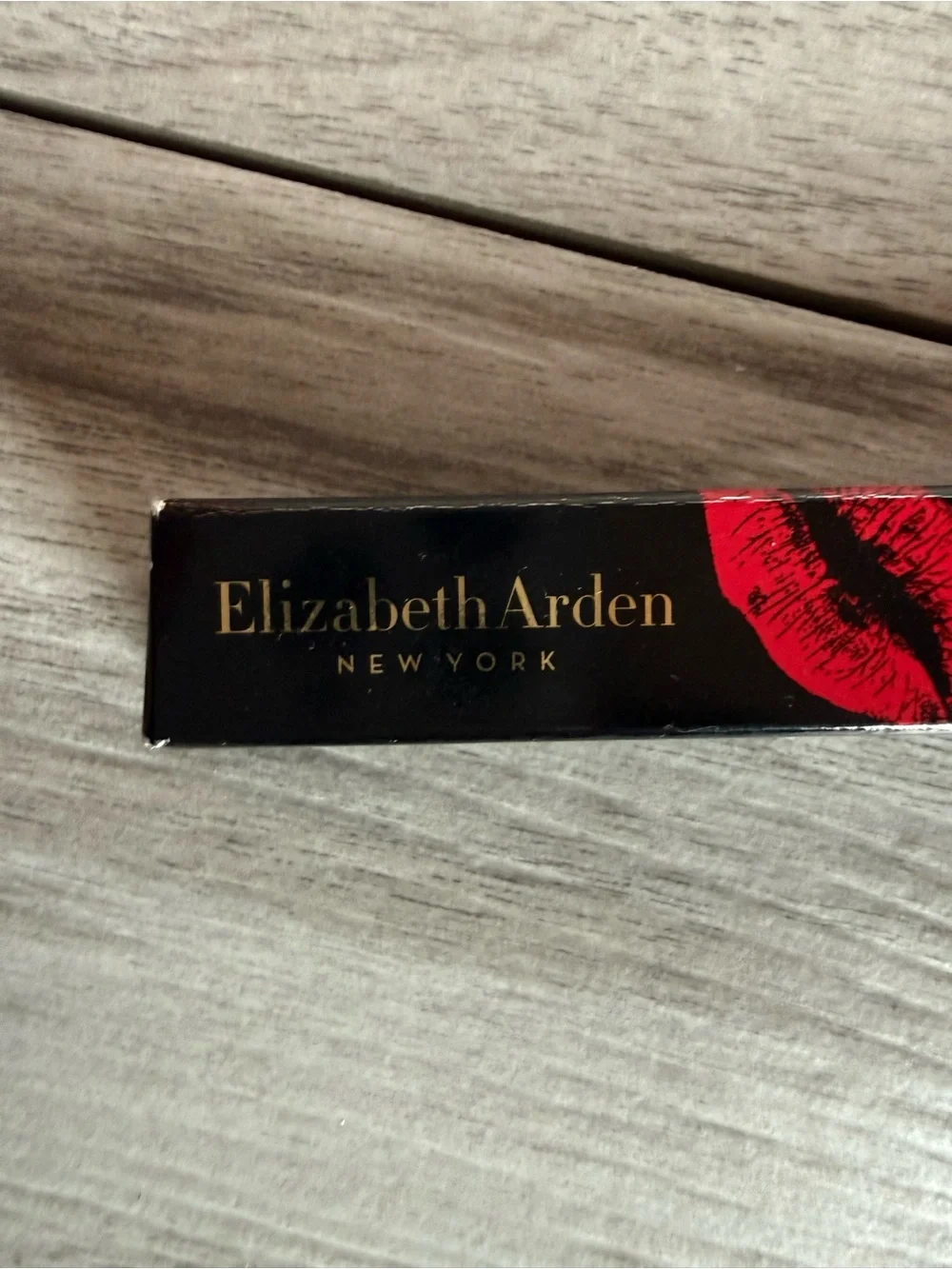 Elizabeth Arden New York Beautiful Color Bold Liquid Lipstick